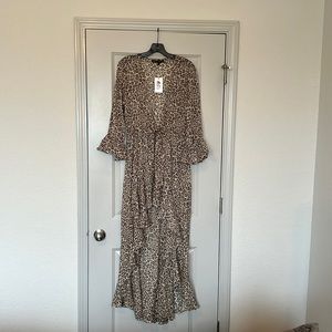 New America & Beyond shimmering cover up